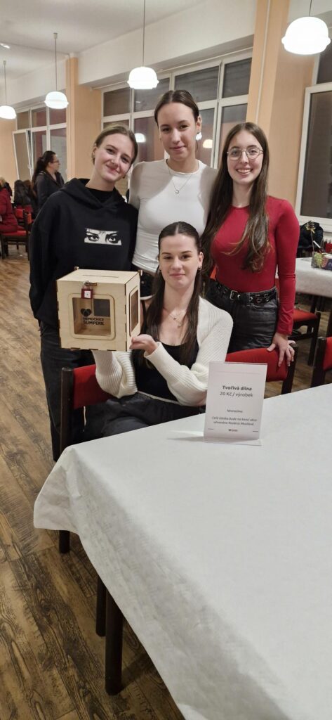 Naši žáci pomohli zahájit advent v Nemocnici Šumperk