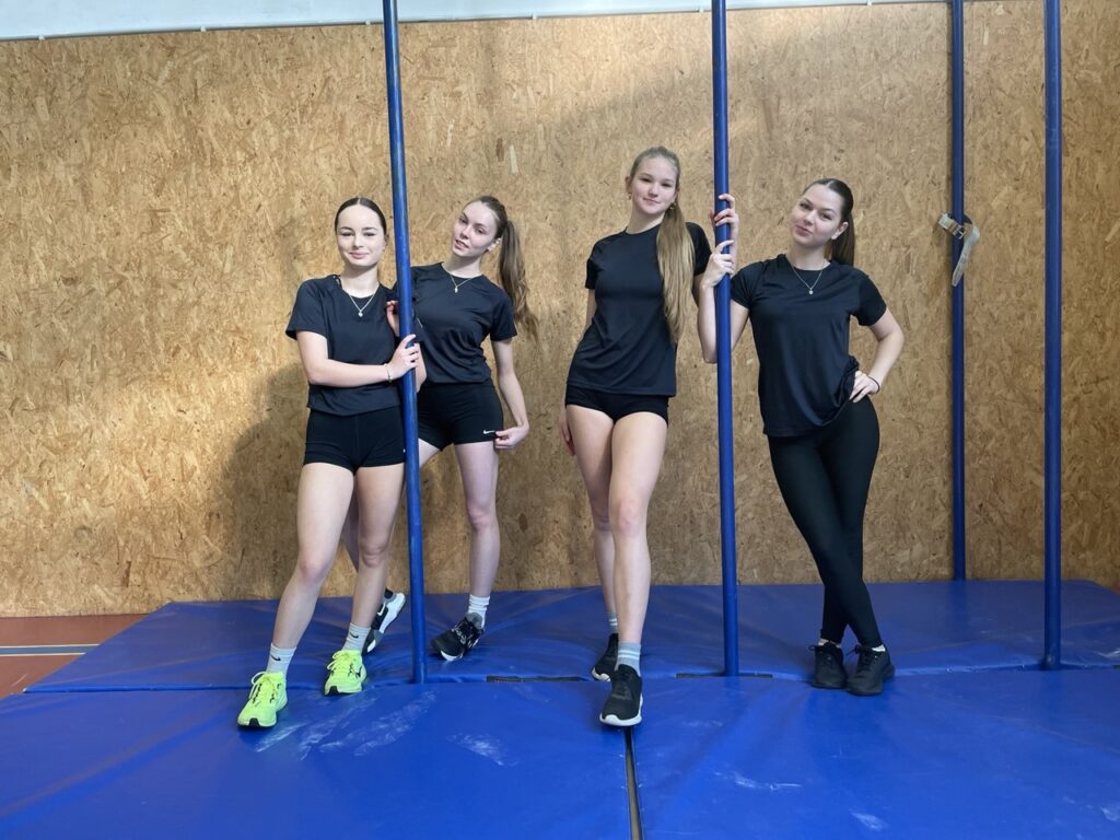 Okrskové kolo dívčího čtyřboje