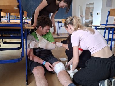 Žáci druhých ročníků prověřili své dovednosti v soutěži první pomoci